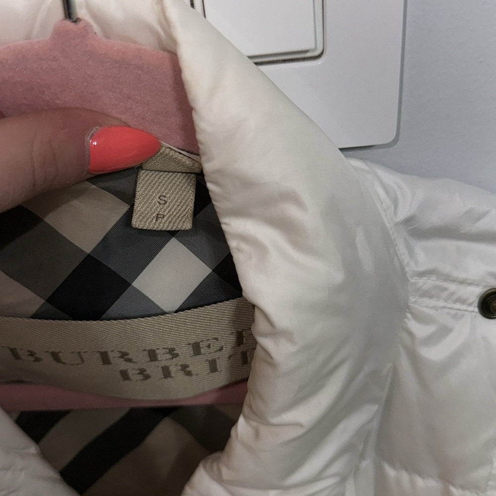 Burberry Spring Jacket. Size small. - Picture 2 of 3